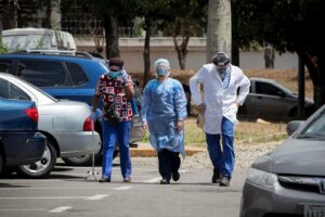 Más de 40 médicos detenidos en Venezuela en los últimos 10 días