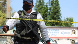 México cierra un día negro con la masacre de seis personas