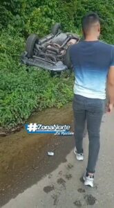 Otro vehículo se volcó en la autopista tramo San Pedro – Colón