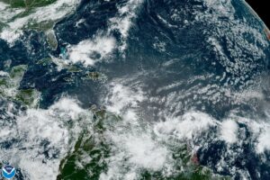 Potencial ciclón en el Caribe podría llegar esta noche a Venezuela, Trinidad y Granada