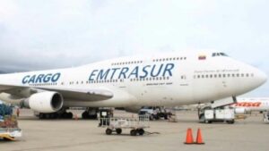 Retienen avión venezolano-iraní en Argentina, está sancionado por EEUU