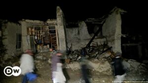Tareas de rescate a contrarreloj en Afganistán tras terremoto | El Mundo | DW