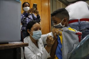 Venezuela y la OPS revisan cooperación para garantizar atención sanitaria