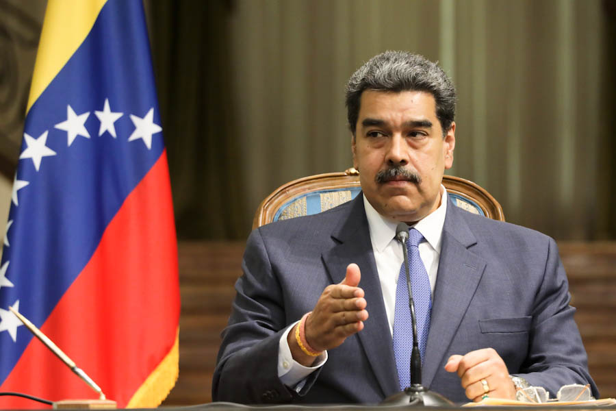 el primer acercamiento de Maduro con Petro