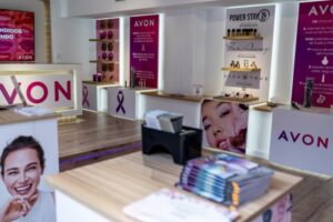 lo que se sabe tras el anuncio de que AVON dejará de comercializar sus productos en Venezuela