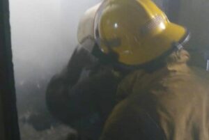 ▷ Cuerpo de Bomberos de Iribarren logró controlar incendio en urbanización Eligio Macías Mujica #17Jun