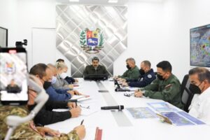▷ #VIDEO Ante la llegada del ciclón tropical, Maduro suspende las clases en todo el país #28Jun
