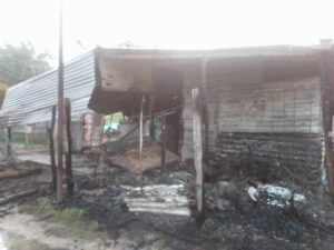 10 personas murieron calcinadas al Sur del Lago tras incendiarse su vivienda