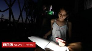 "Aquí hay niños sin comer porque no hay corriente": la creciente inconformidad por los apagones en Cuba
