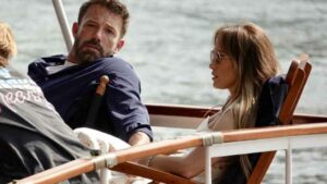 Ben Affleck se quedó dormido mientras navegaba con Jennifer López