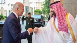 Biden aterriza en Arabia Saudí en busca de petróleo