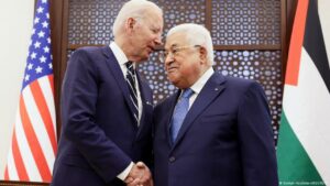 Biden dice que los palestinos necesitan "un horizonte político" hacia la paz