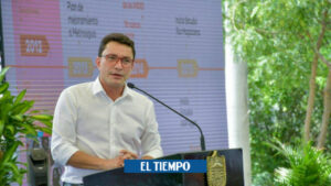 Caicedo le arrebató bandera a alcaldesa en entrega de obra - Otras Ciudades - Colombia