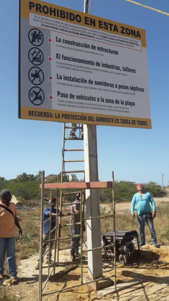 Descifrado: Por orden judicial instalan valla en Playa Concorde, sector El Morro en Porlamar