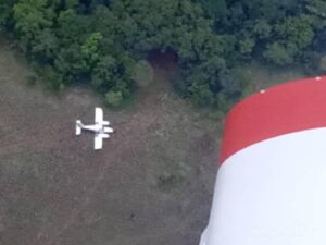 Efectivos militares inutilizan avión invasor número 21 de este año en Apure
