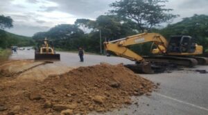 Ejecutarán sustitución de tubería en tramo de carretera Lara-Zulia