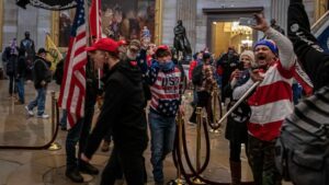 El Congreso examina los vínculos de Trump con los grupos ultras que asaltaron el Capitolio