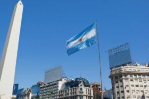 Expectativa de cambio en Gobierno argentino crece en medio de duro escenario