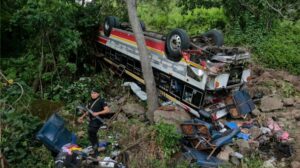Fiscalía acusó por homicidio a conductor de bus donde murieron 16 personas en Nicaragua
