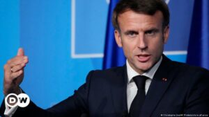 Francia: Macron remodela su gobierno para encarar segundo mandato | El Mundo | DW
