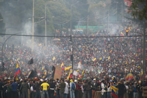 Gobierno e indígenas firman acta que pone fin a protestas en Ecuador: «Paz a nuestro país»
