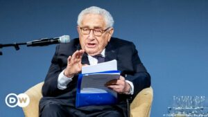 Henry Kissinger aconseja que Ucrania no debe ceder ningún territorio a Rusia | El Mundo | DW