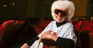 Inspiró una película famosa, tiene 95 años y aún no está dispuesta a descansar