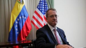 James Story desmiente que reabrirán embajada de EEUU en Venezuela