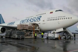Juez ordenó a la aduana liberar toda la carga del avión venezolano-iraní
