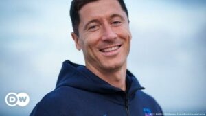 Lewandowski: ″Estoy aquí para ayudar al Barça a volver a lo más alto” | Deportes | DW