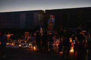 Los latinos de San Antonio lloran a las vctimas del 'triler de la muerte': "No vivirn el sueo americano"