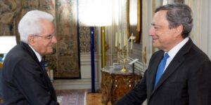 Mattarella, el hombre que mantiene a Italia en pie tras la caída de Draghi
