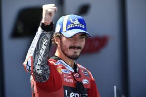 MotoGP: 'Pecco' Bagnaia sufre un accidente en Ibiza y da 0,87 en el control de alcoholemia