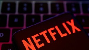 Netflix pierde casi un millón de suscriptores
