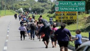 Nueva caravana de migrantes parte de la frontera sur de México