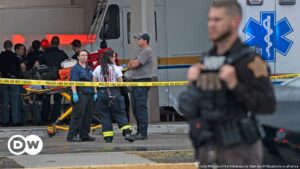 Nuevo tirotero en EE.UU. deja tres muertos en un centro comercial | El Mundo | DW