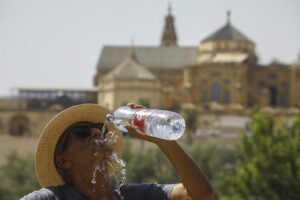 Ola de calor en España no cede y regresa con temperaturas extremas