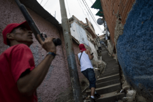 Organizaciones delictivas venezolanas adoptan estrategias de la guerrilla colombiana