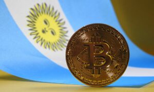Restringen compra de dólares a comerciantes de Bitcoin en Argentina