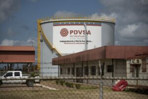 Reuters: EE. UU. acusa a dos financistas de lavado de 1.200 millones de dólares provenientes de Pdvsa