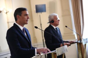 Sánchez respalda a Bosnia para entrar en la UE pero pide reducir la tensión interna y elecciones con normalidad