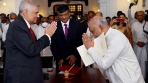 Sri Lanka forma nuevo gobierno entre condenas por agresiones a manifestantes