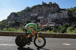 Tour de Francia: Emocin hasta el final: Van Aert se lleva la contrarreloj en Rocamadour con susto de Vingegaard incluido