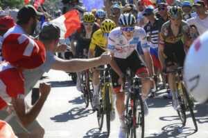 Tour de Francia: La "estupidez" de Pogacar y una increble resurreccin en la locura del Alpe D'Huez