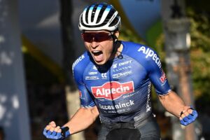 Tour de Francia: Philipsen vence en los Campos Elseos y Vingegaard se corona en el Tour ms rpido de la historia