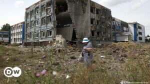 Ucrania ordena la evacuación obligatoria de Donetsk | El Mundo | DW