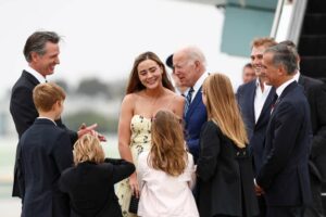 Una de las nietas de Biden anuncia que se casará en la Casa Blanca