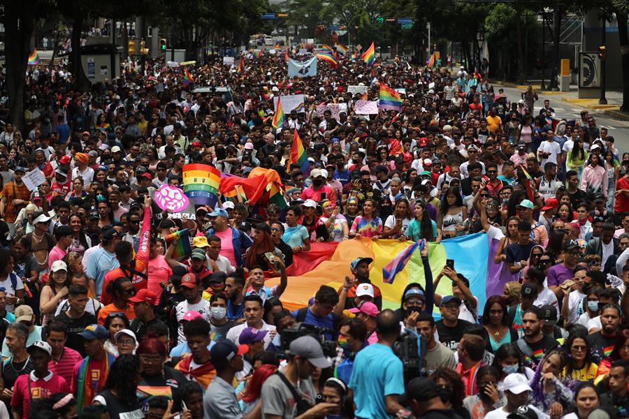 ¡En imágenes! Comunidad LGBTIQ+ marchó en Caracas para exigir mayor inclusión