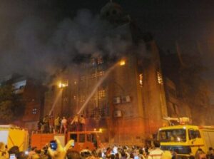 Al menos 41 muertos y 14 heridos en incendio de iglesia en El Cairo