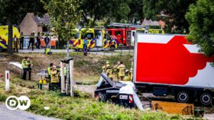 Al menos tres muertos en accidente de camión en Países Bajos | El Mundo | DW